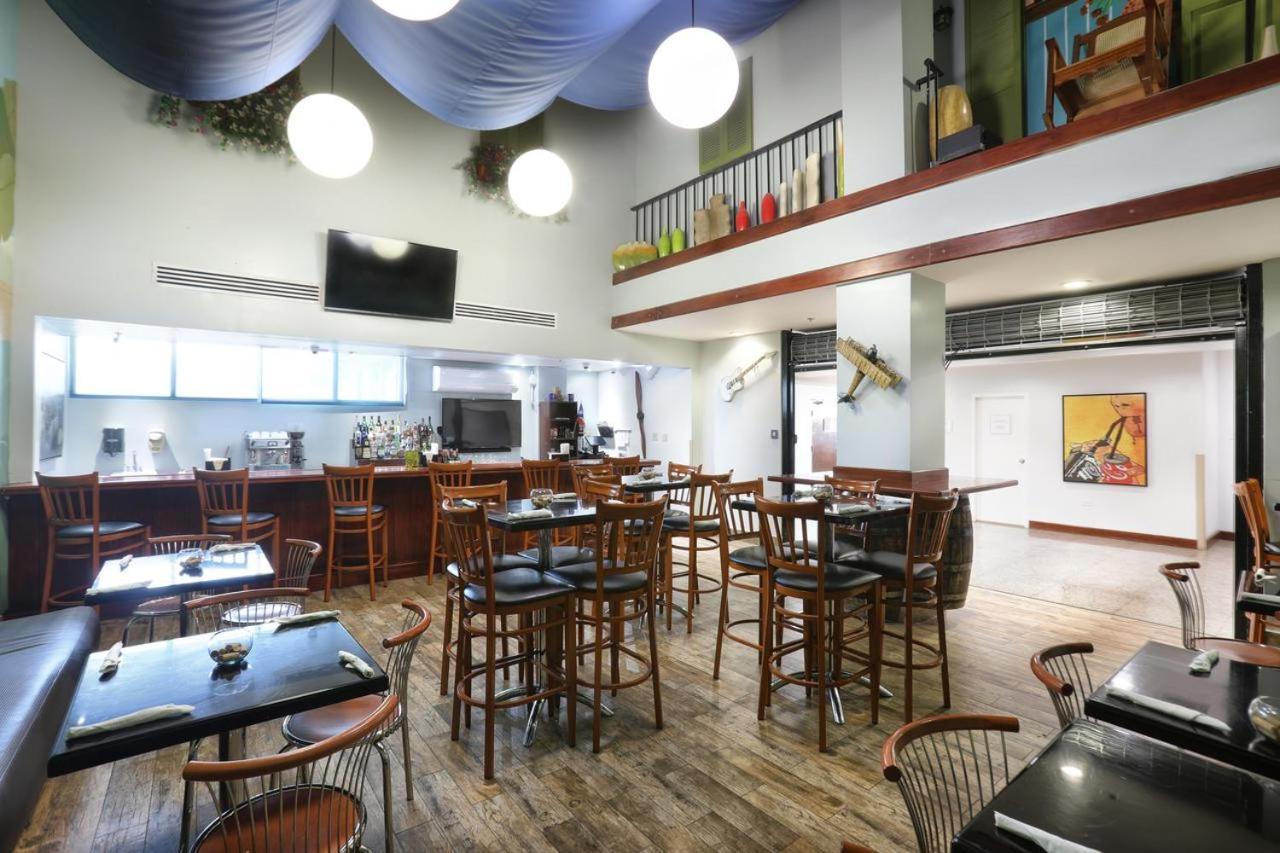 San Juan Airport Hotel Extérieur photo