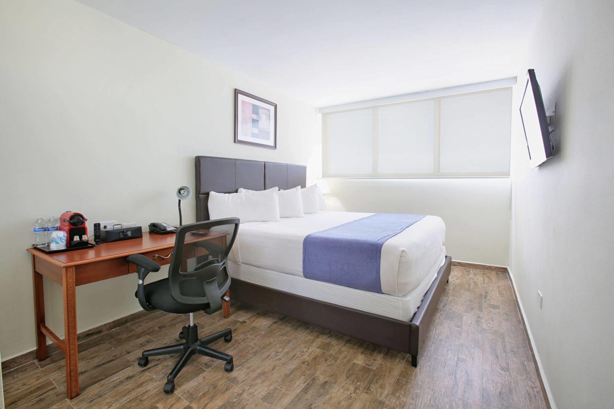 San Juan Airport Hotel Extérieur photo