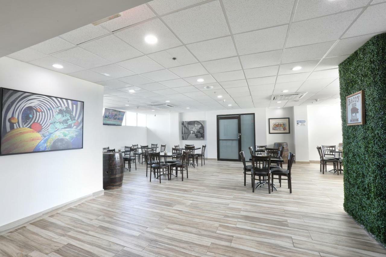 San Juan Airport Hotel Extérieur photo